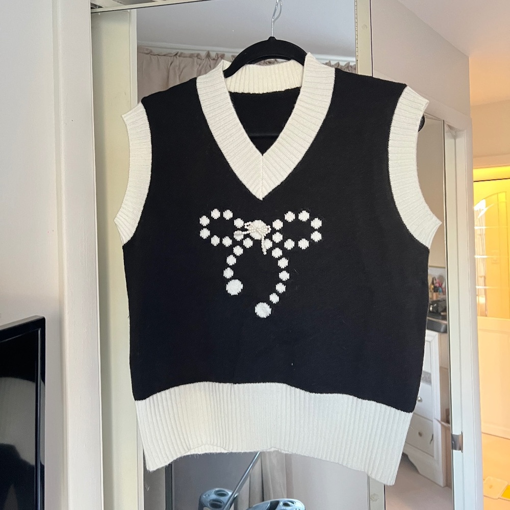 Knit vest